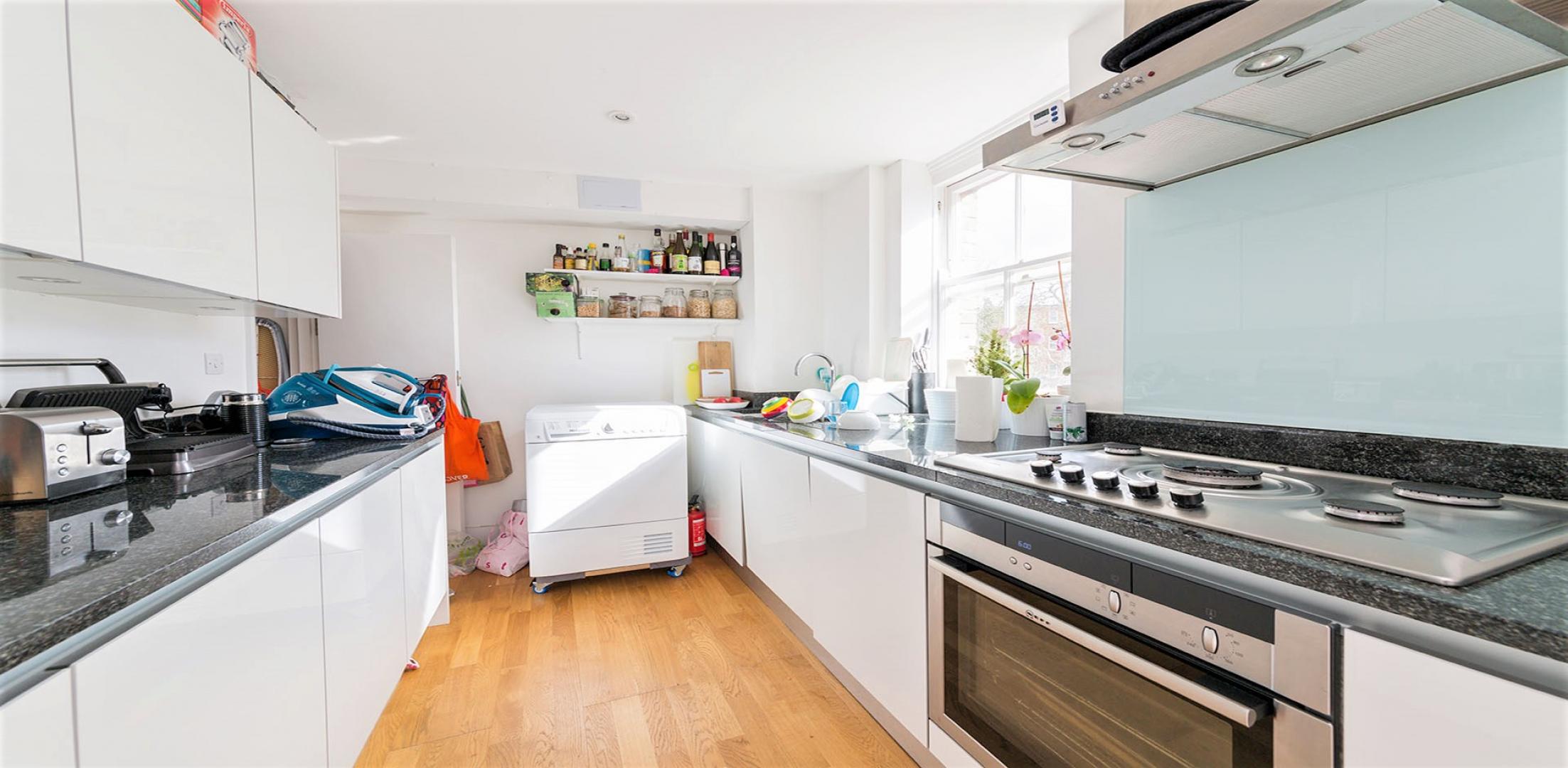 			2 Bedroom, 1 bath, 1 reception Apartment			 Broadhurst Gardens, WEST HAMPSTEAD